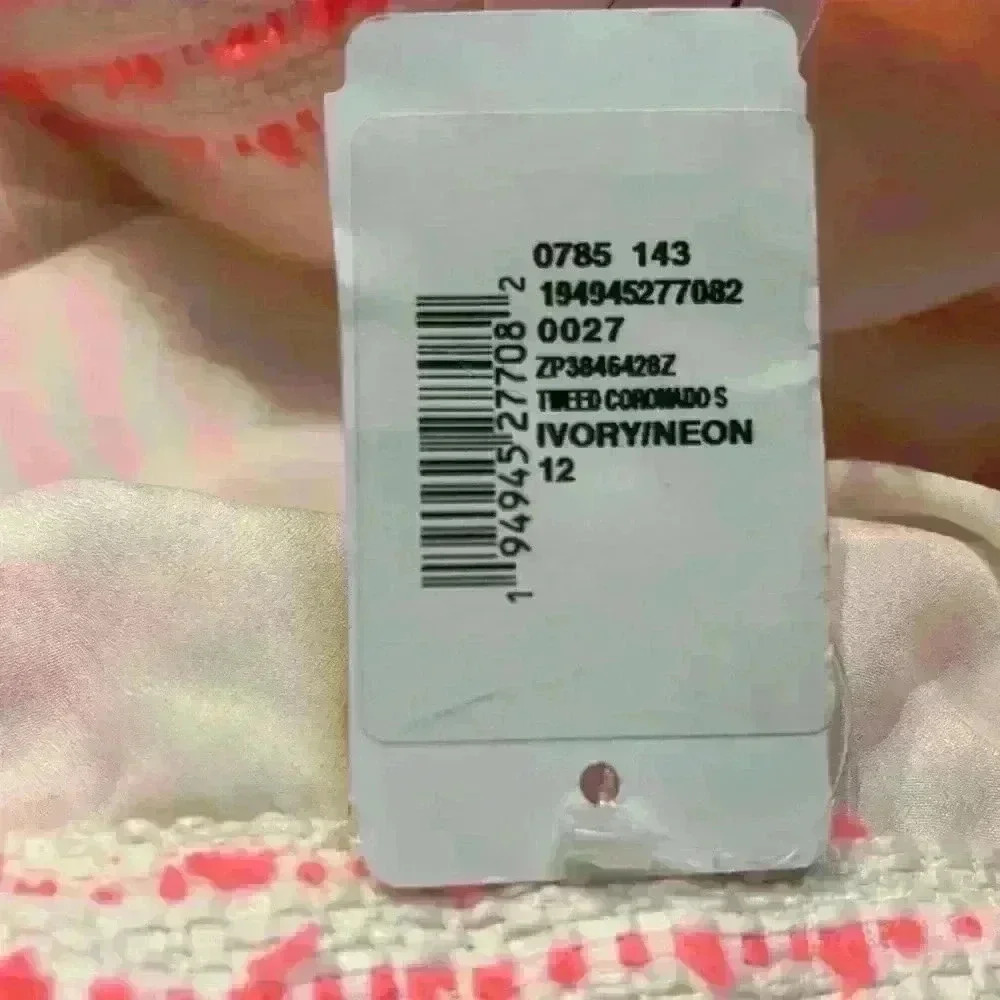 Cinq a Sept Tweed Neon Pink & White Coronado Shorts New - Picture 6 of 8